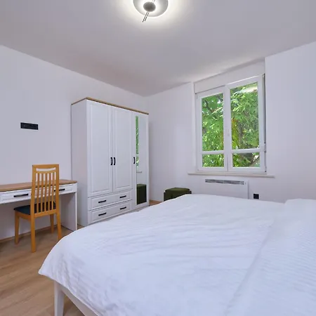 Fuer 4 Personen Ca- 80 M² In Split- Dalmatien - Gespanschaft Split-dalmatien By Interhome شقة سبليت