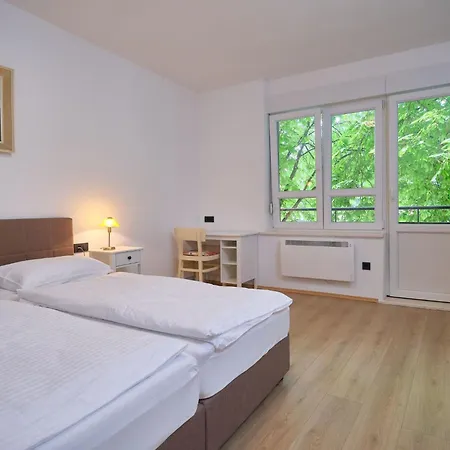 Fuer 4 Personen Ca- 80 M² In Split- Dalmatien - Gespanschaft Split-dalmatien By Interhome *