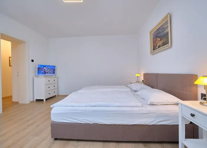 Appartement Fuer 4 Personen Ca- 80 M² In Split- Dalmatien - Gespanschaft Split-dalmatien By Interhome Split