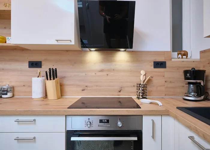 Fuer 4 Personen Ca- 80 M² In Split- Dalmatien - Gespanschaft Split-dalmatien By Interhome