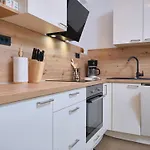 Fuer 4 Personen Ca- 80 M² In Split- Dalmatien - Gespanschaft Split-dalmatien By Interhome Apartman *