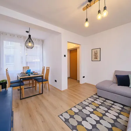 Apartment Fuer 4 Personen Ca- 80 M² In Split- Dalmatien - Gespanschaft Split-Dalmatien By Interhome * Split