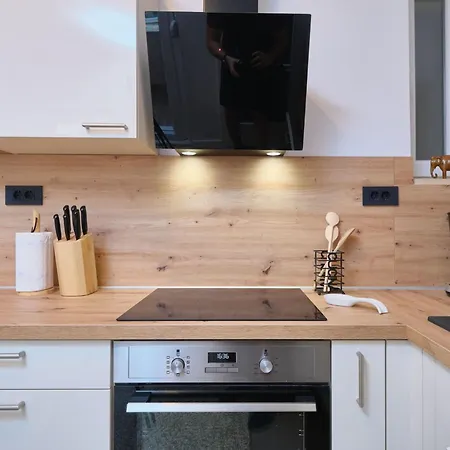 Apartment Fuer 4 Personen Ca- 80 M² In Split- Dalmatien - Gespanschaft Split-Dalmatien By Interhome